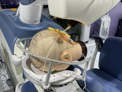 前研 | 拯救“頭”等大事，植發(fā)行業(yè)熱度依舊